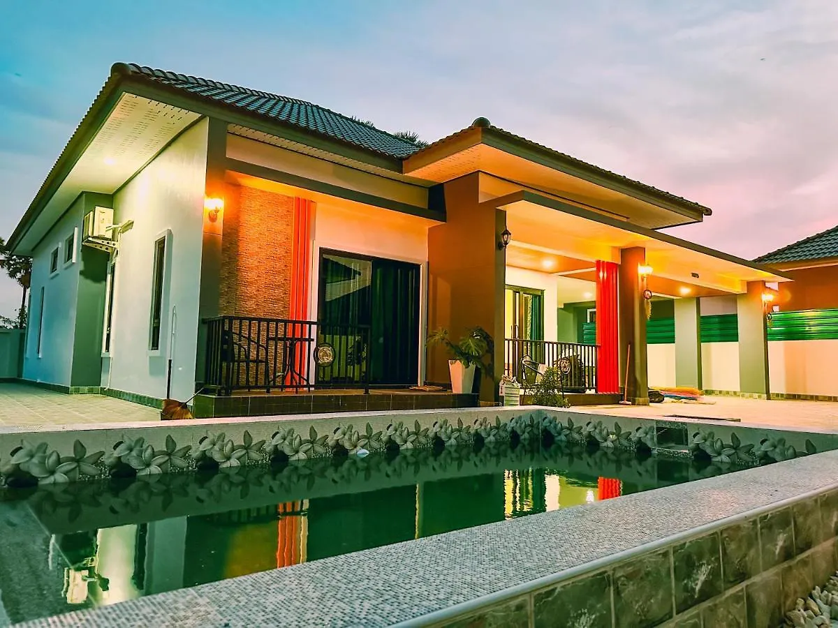 Phen Vas Poolvilla Songkhla Villa